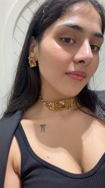 Antique Emerald neck Set