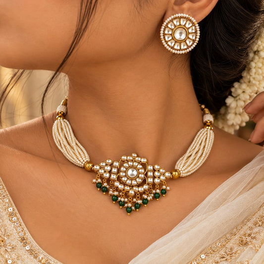 Kumud Moti Kundan Choker Set