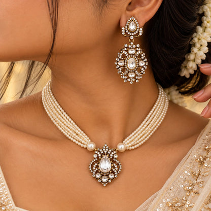 Nazneen Moti  Pendant Set