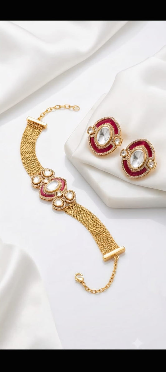 Gold mesh choker necklace with pearl and kundan detailing,