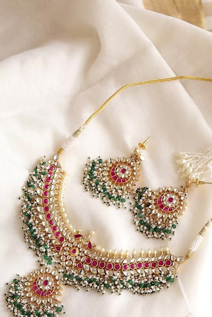 Ishq Kundan Collar Necklace