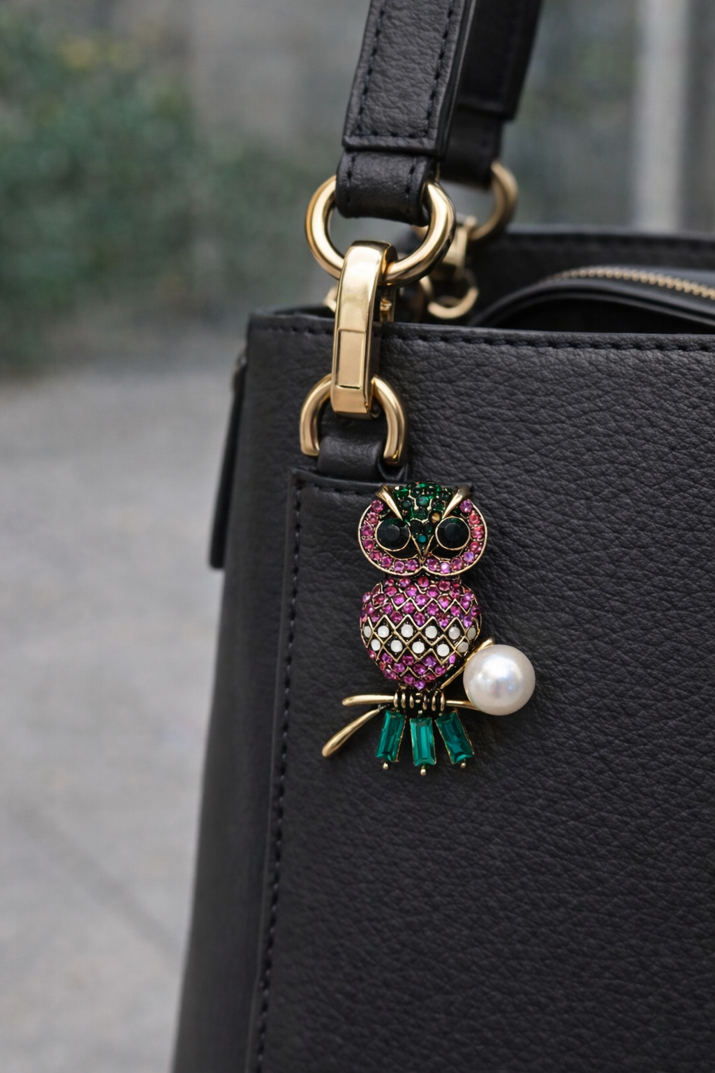 Owl in White Pearl