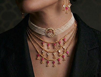 Husn-e-Gul Choker