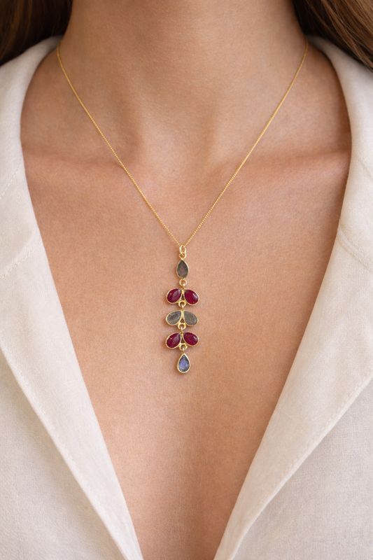 Sofia pendant in 92.5