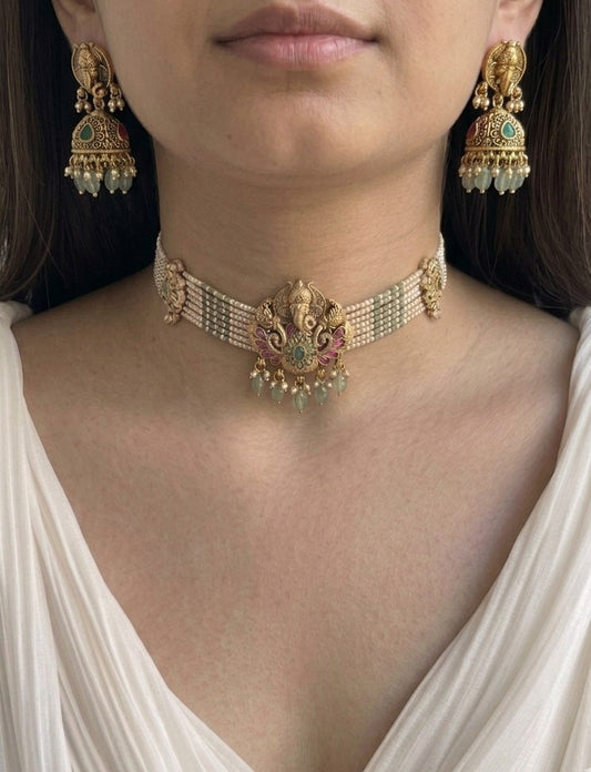 Varnika Ganesh Choker