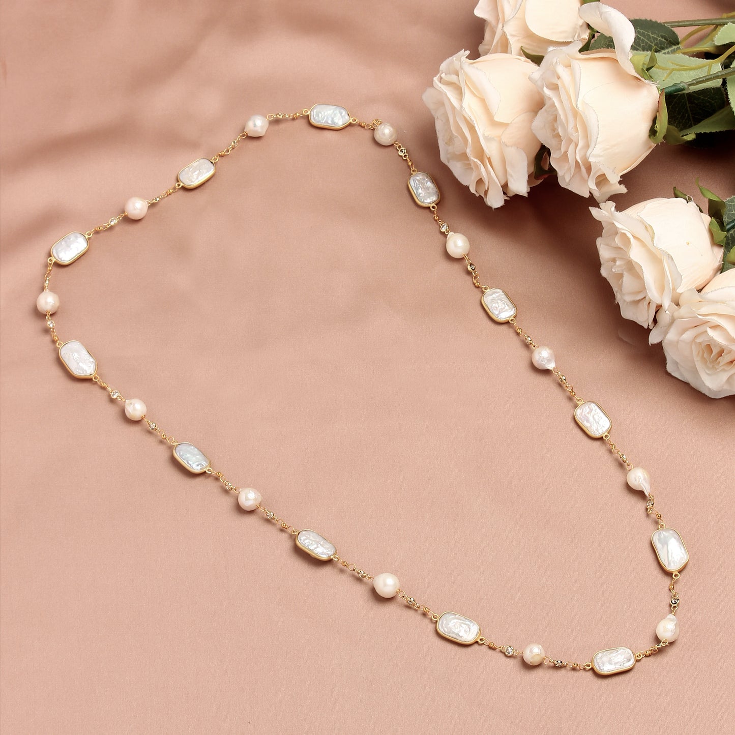 Flat in Pearls